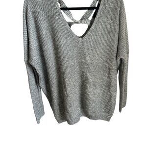 Forever 21 Gray V-Neck Sweater with Cross Back size L